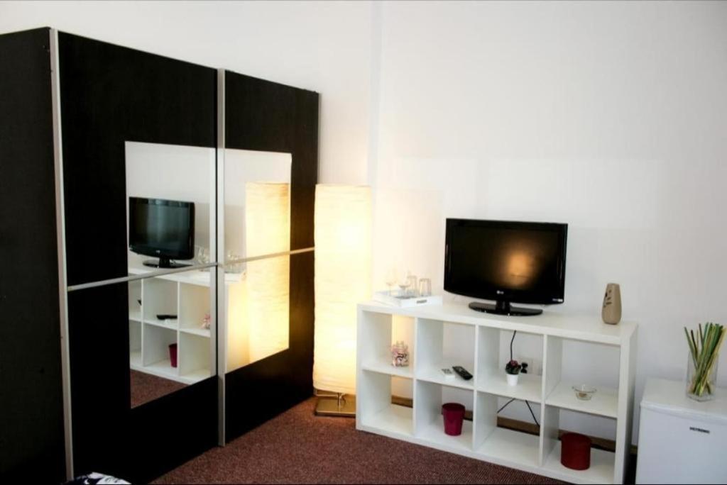 Studio Central Calea Victoriei Apartment บูคาเรสต์ ภายนอก รูปภาพ